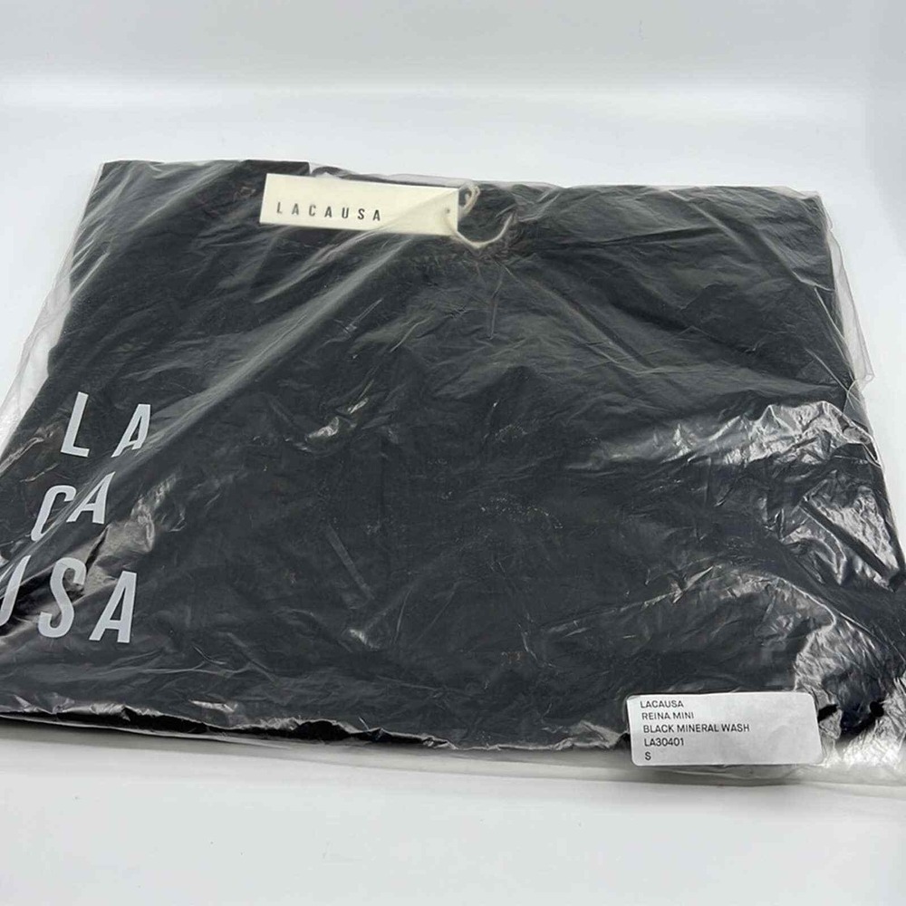 NEW‎ LACAUSA X REVOLVE Reina Medium Mini Dress Black Mineral Wash - Picture 3 of 4